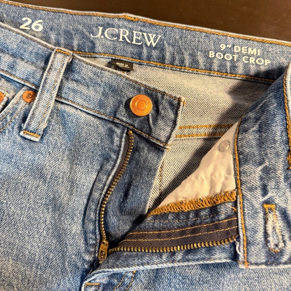 J. Crew ‘9” Demi-Boot Crop Jean’ in “Cedar” Wash Size 26 - Picture 3 of 16